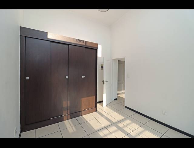 1 BEDROOM APARTMENT FOR SALE IN GREENSTONE HILL
